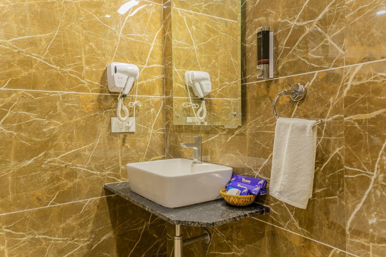 Ramana Hotel Udaipur Extérieur photo